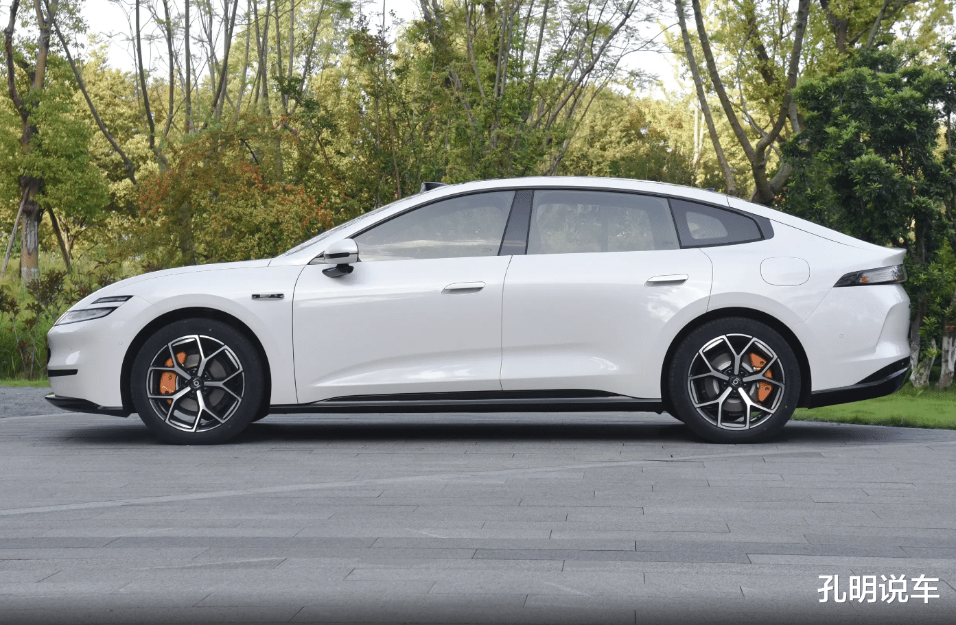 十万级守门员来了?长安启源A06中大型掀背轿跑,增程还是纯电