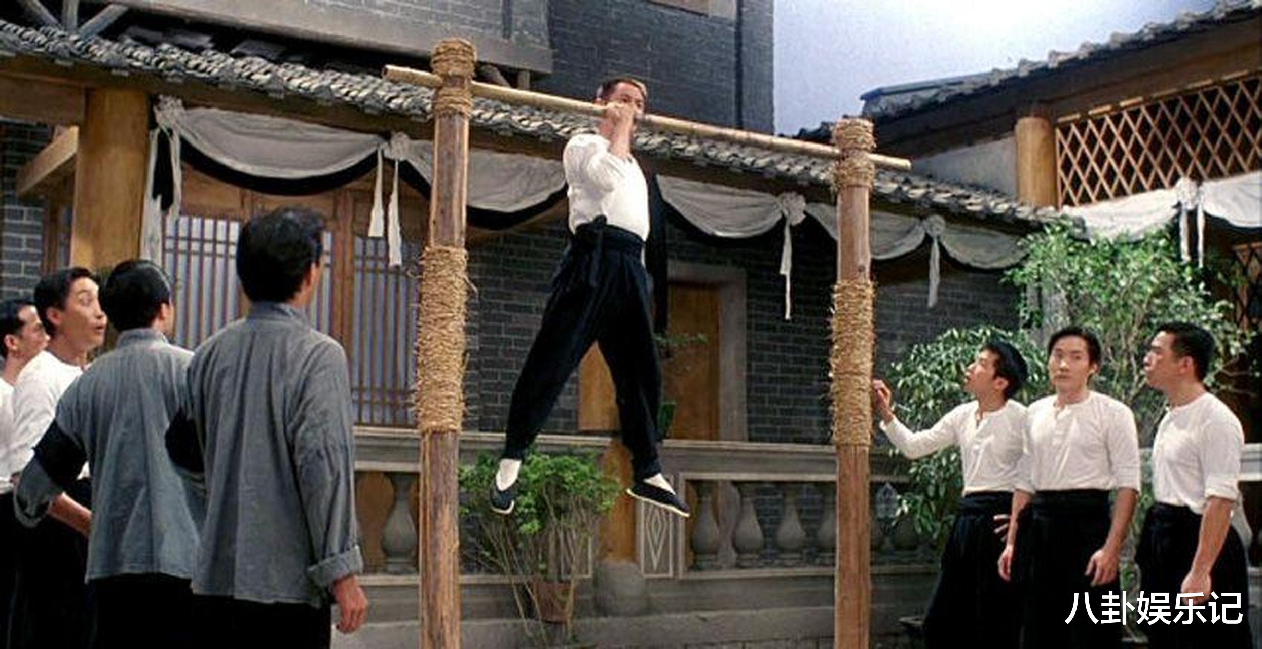 钱小豪和周比利罕见同框!66岁周比利一头黑发,小4岁钱小豪却苍老无比