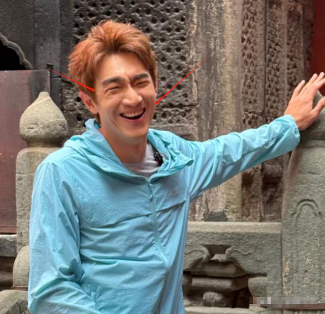 37岁林更新现身武当山，生图皮松肉垮真沧桑，眼角布满皱纹好显老