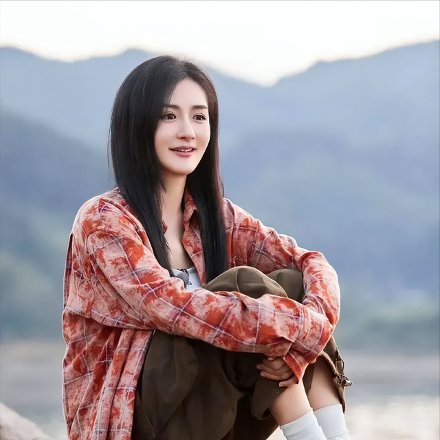 快本停播4年后,这回“装疯卖傻”的谢娜,还是令世界刮目相看了