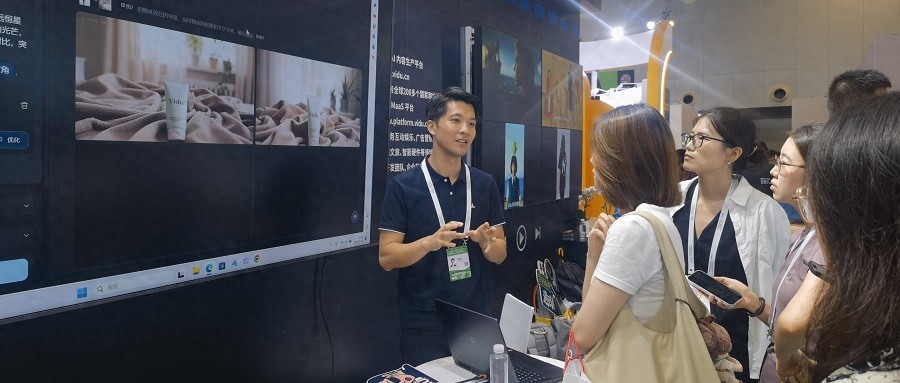 對話生數科技CEO駱怡航：參考生視頻讓創作回歸本質，下一步將推進實時生成