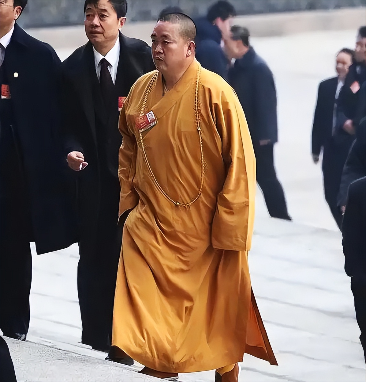 知名女星被曝是少林方丈的情妇？女主紧急发声辟谣，更多内幕曝光