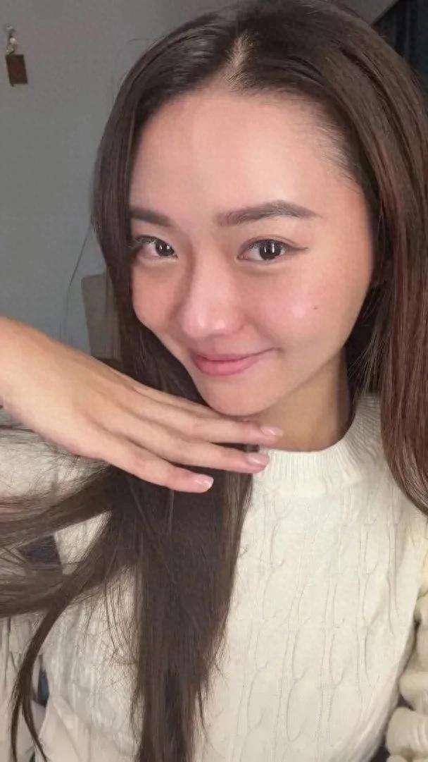 30岁TVB小花获赞索腿天后,被质疑整容拍片疯狂自虐鼻子证纯天然