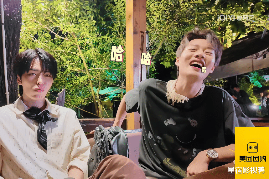 《一路繁花2》现最大争议嘉宾,自以为是被网友炮轰,刘嘉玲何赛飞都嫌弃