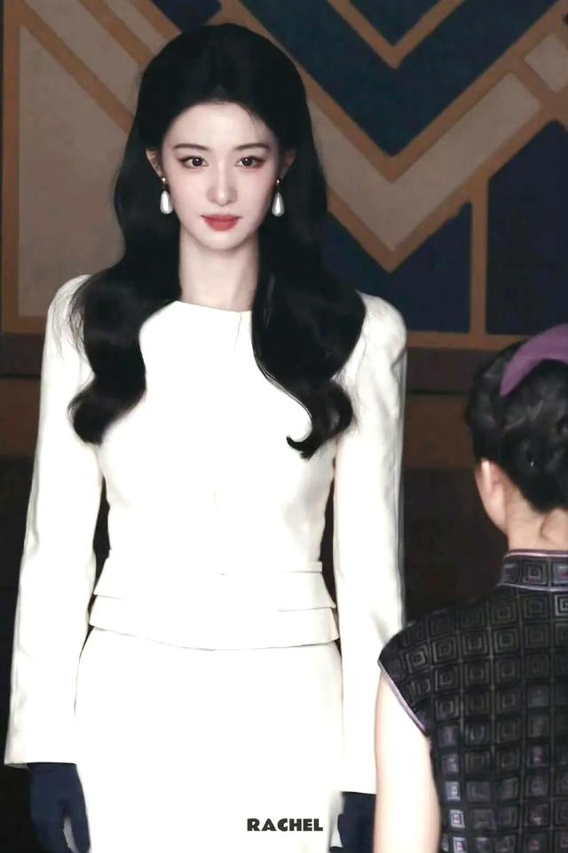 get到了王楚然的美,期待素素/牧兰回归复仇燃爆上海滩