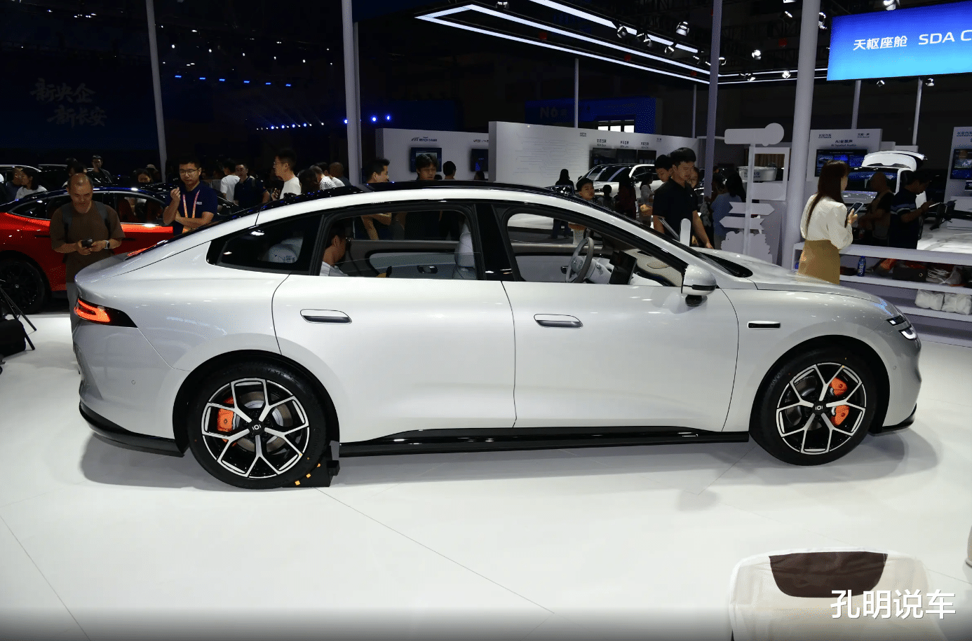 十万级守门员来了?长安启源A06中大型掀背轿跑,增程还是纯电