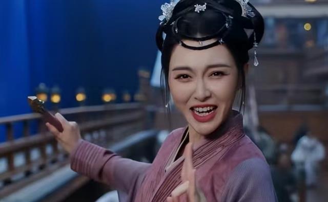 片酬没少拿，却演啥毁啥！这4位戏混子女星，演戏太尴尬