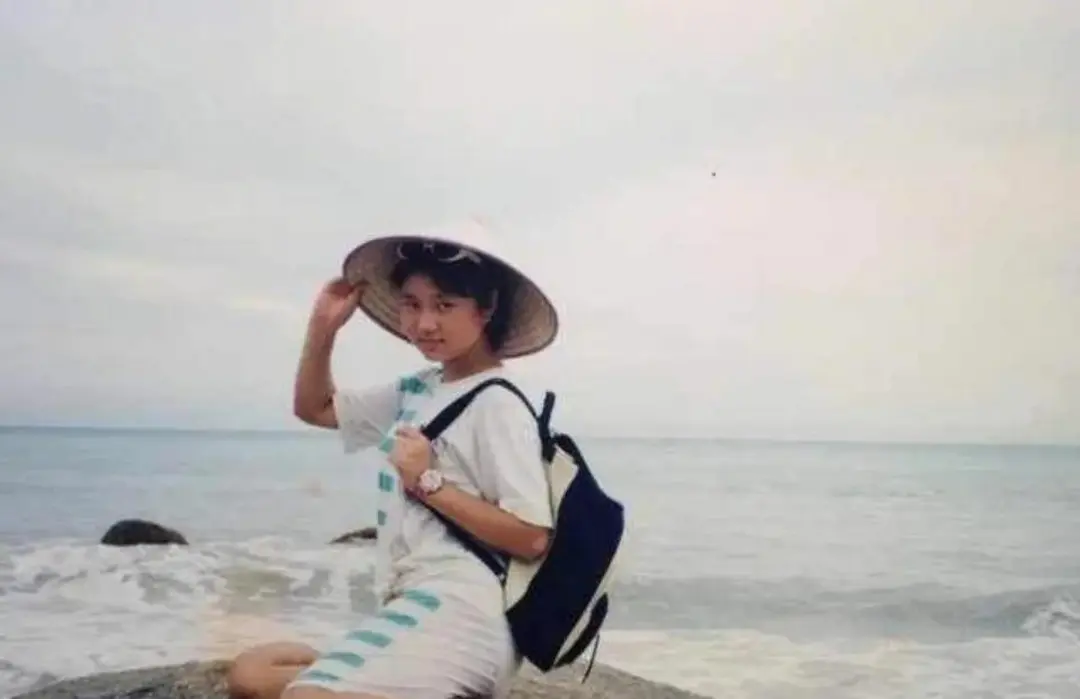 杨天真暴瘦100斤,如今很美很惊艳,40岁留学,11字回应令人佩服