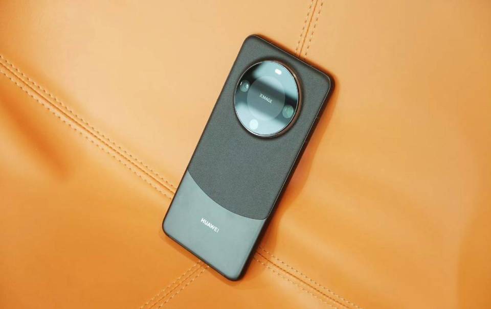 華為清倉大降價，12GB+512GB跌價1500元，麒麟9000S+衛星消息