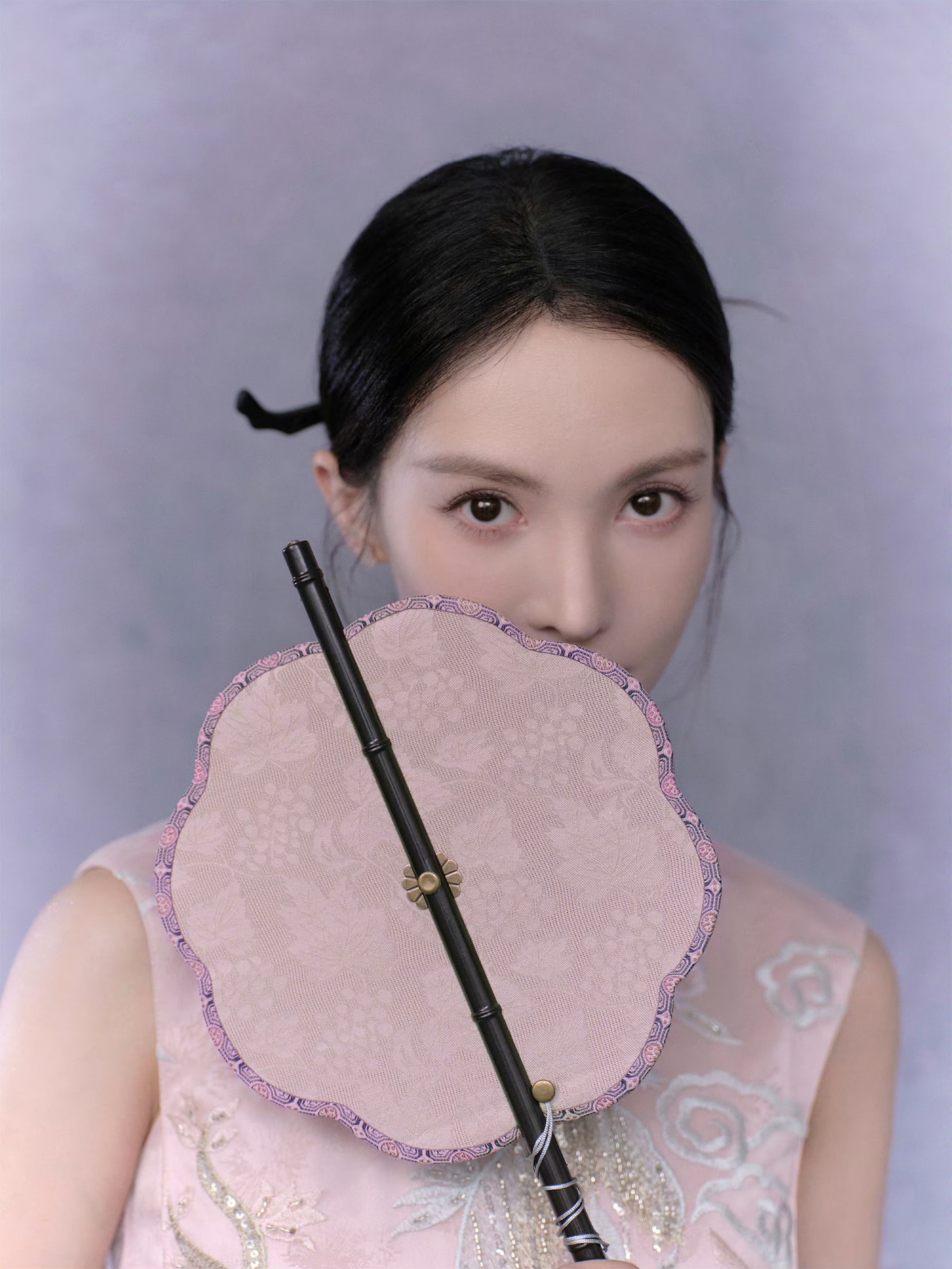 金晨,古风悠悠,静若止水