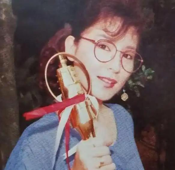 揭开天后陈淑桦“消失”的背后隐情:母亲的离世只是“导火索”