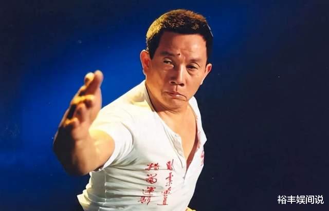 无法无天!刘家良骨灰被盗,内置陪葬品曝光,波及梅艳芳、张国荣