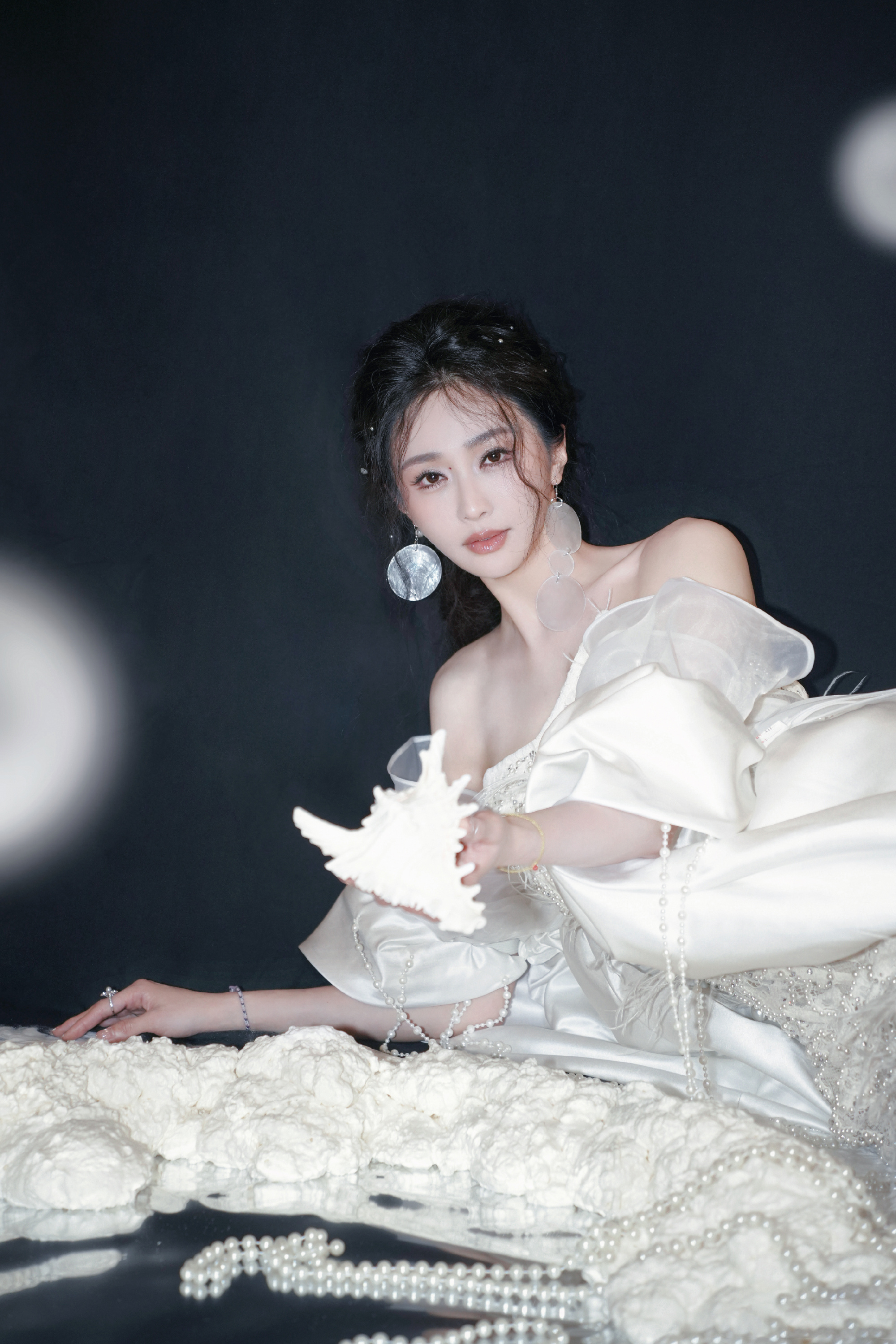 歌手，演员，陈冰