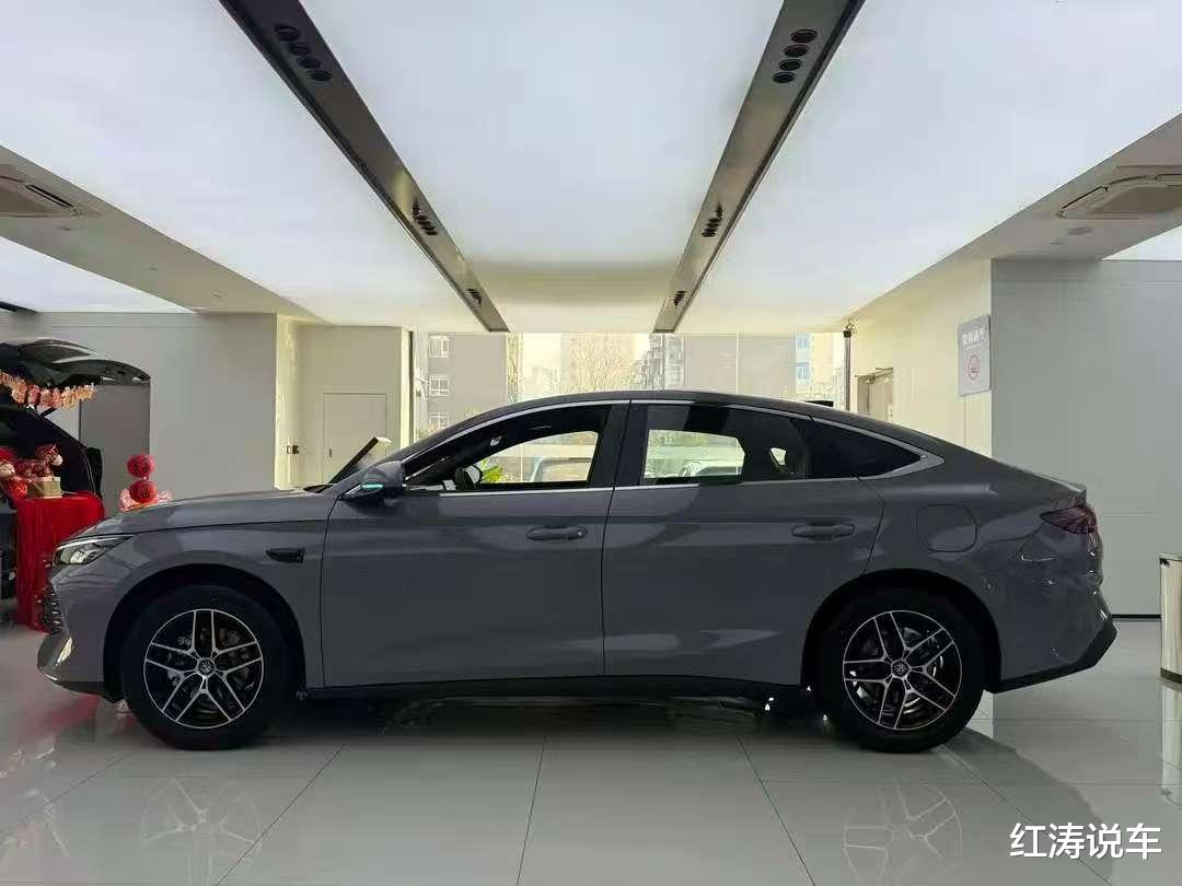 比亚迪秦L DM-i长续航版到店，纯电续航210km，增云辇-C系统，会火