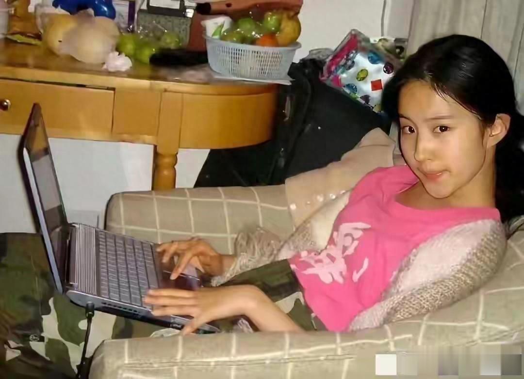 刘亦菲小时候这个家庭条件,还是很优越的