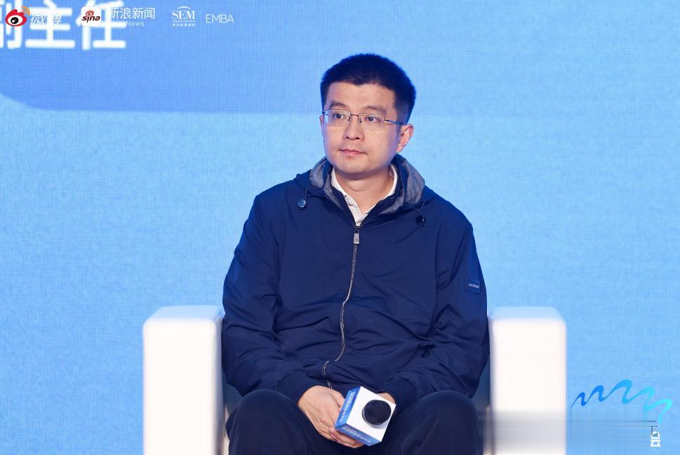 2025AI紅利爆發(fā)！新智元創(chuàng)始人與5位清華系大咖「探索對話」