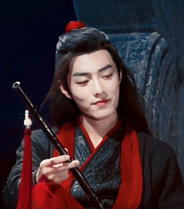 央媒发文，34岁肖战高调官宣喜讯，全网恭喜，终于等到这一天