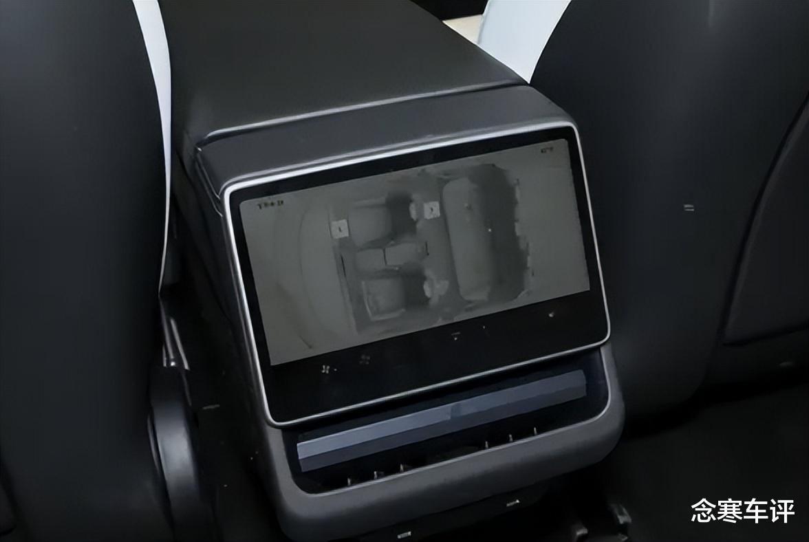 销量下滑的连锁反应?Model 3长续航版降价背后,藏着特斯拉的焦虑