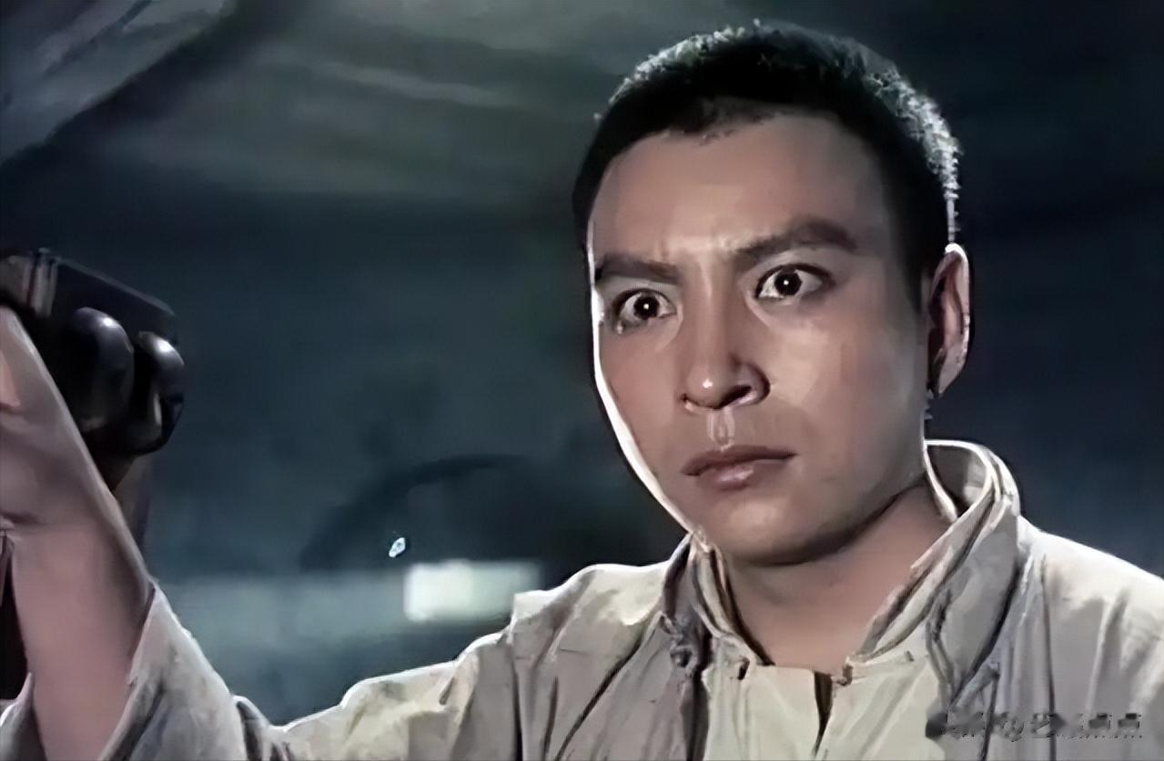 七十年代,2部重拍的战争电影,诞生2位英俊男星，如今他俩怎样了？