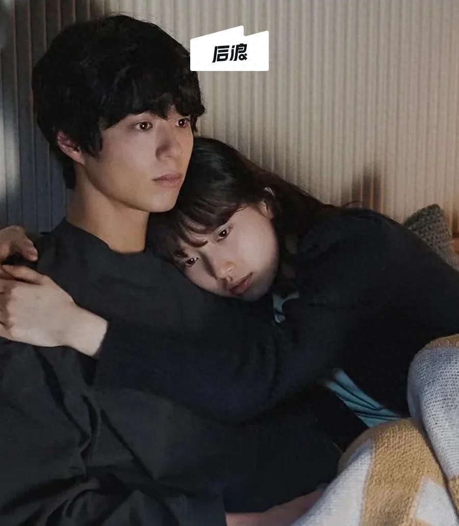 不敢談戀愛的女孩，在網上批量「定制」男友