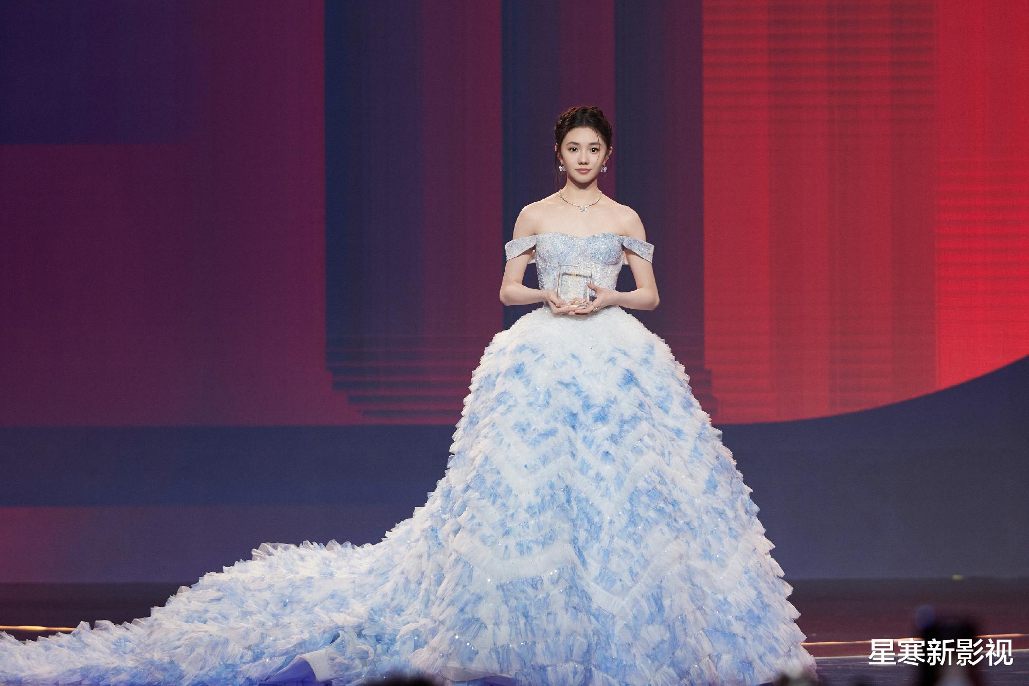 张艺谋《主角》火热来袭，刘浩存演女主很惊喜，赵丽颖退出太遗憾