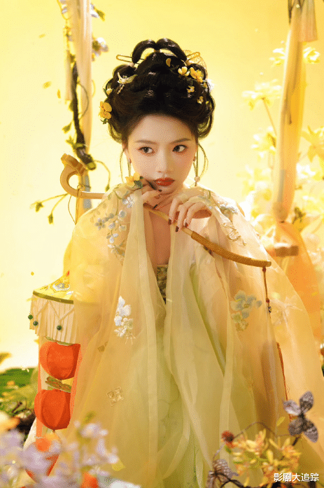 央视春晚花神降落：任敏古灵精怪，陈瑶纯欲天花板，哈妮克孜完胜