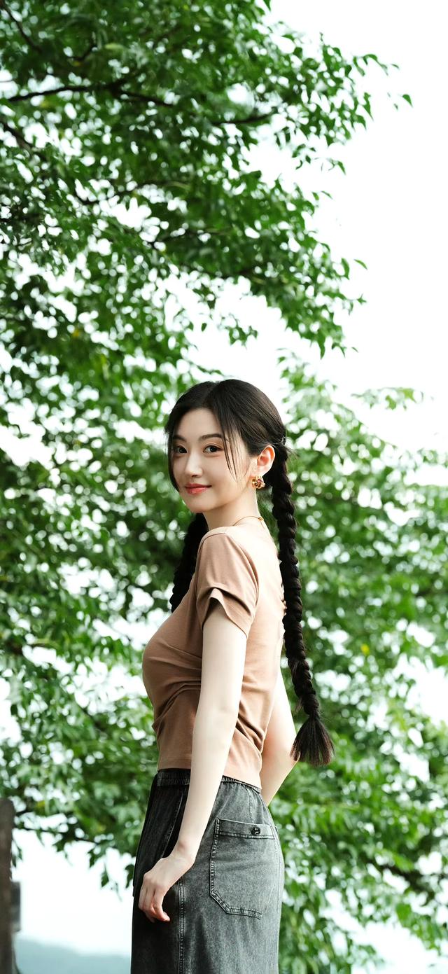 真不愧是明星景甜美的不像话,景甜高清无水印壁纸