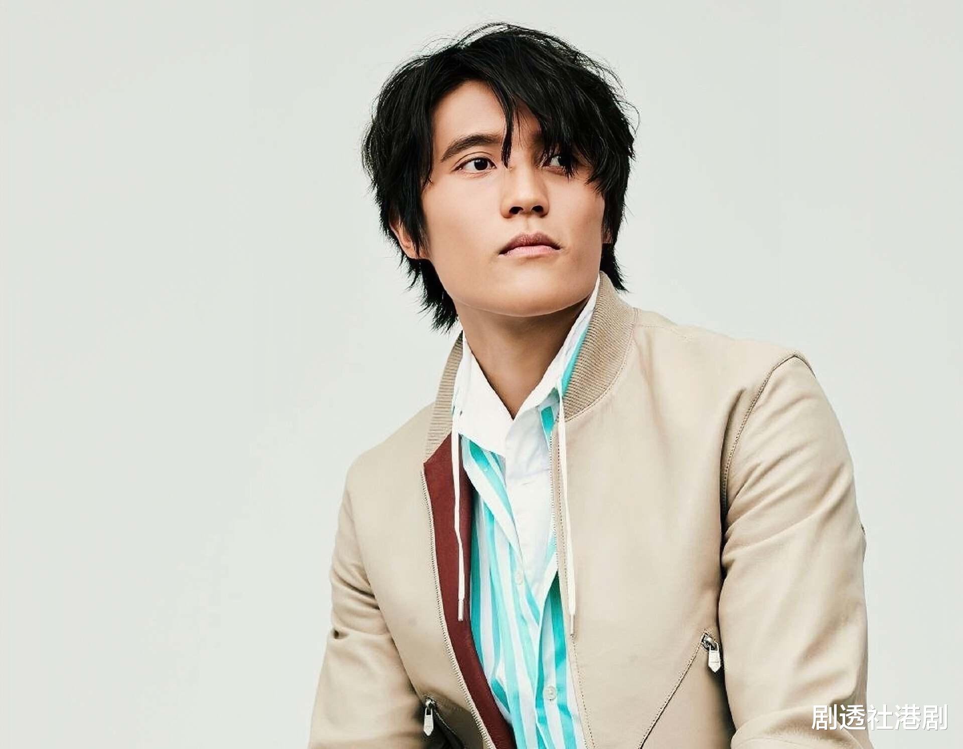 恭喜!香港知名星二代新恋情曝光,长相老气不及爸爸帅气