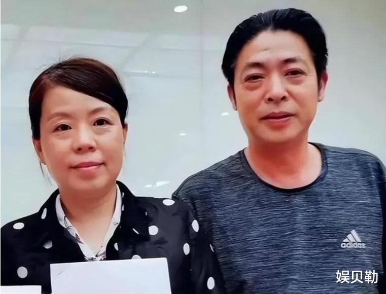 田静直播间喊冤,为许敏夫妇做了3件事,地位却被吉祥四宝取代