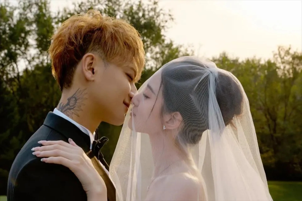 黄子韬婚礼这天，江湖地位，人情世故，在他身上体现得淋漓尽致