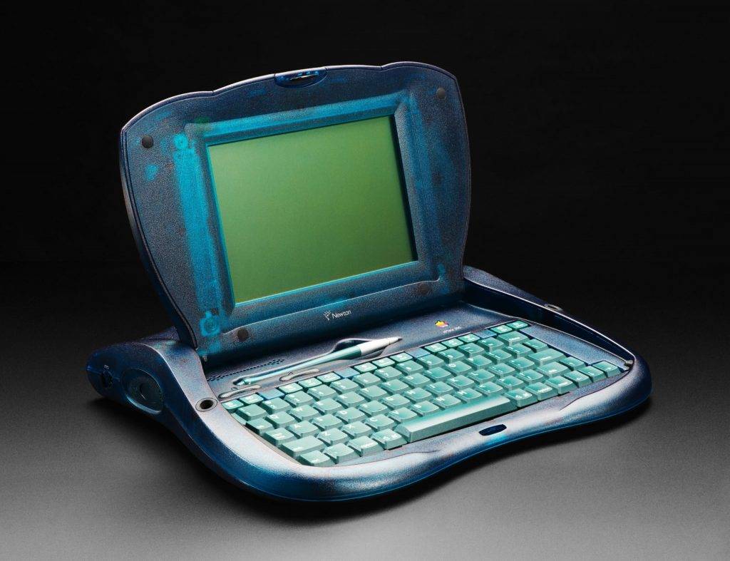 蘋果做了臺新 MacBook，比最便宜的 iPhone 還便宜，目標是賣爆