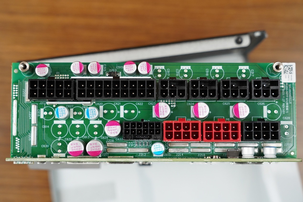 航嘉重火力AX850P三叉戟電源評測 高能效+高性價比