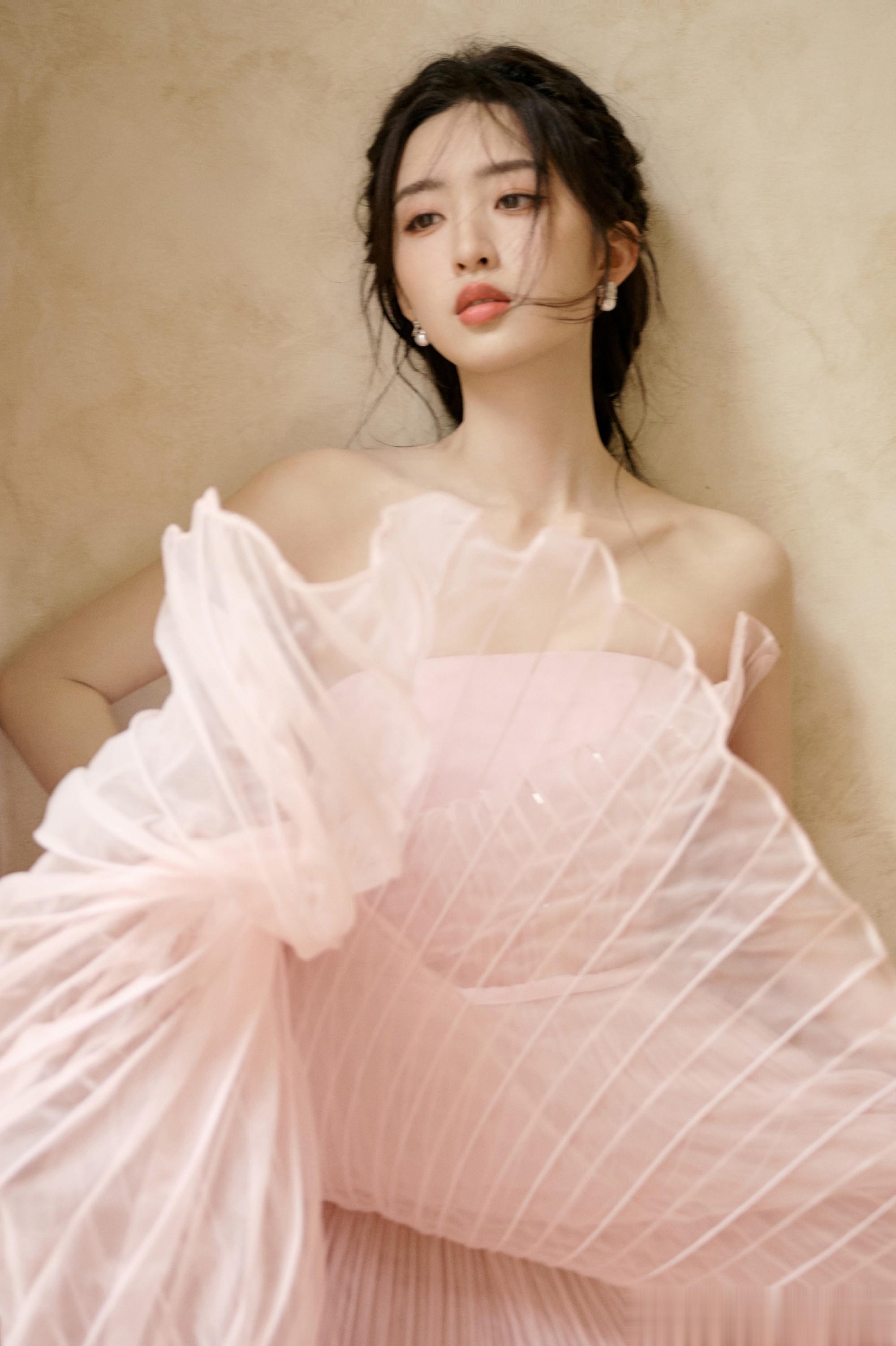 盘点2025腾讯星光大赏十二大美女（上）！