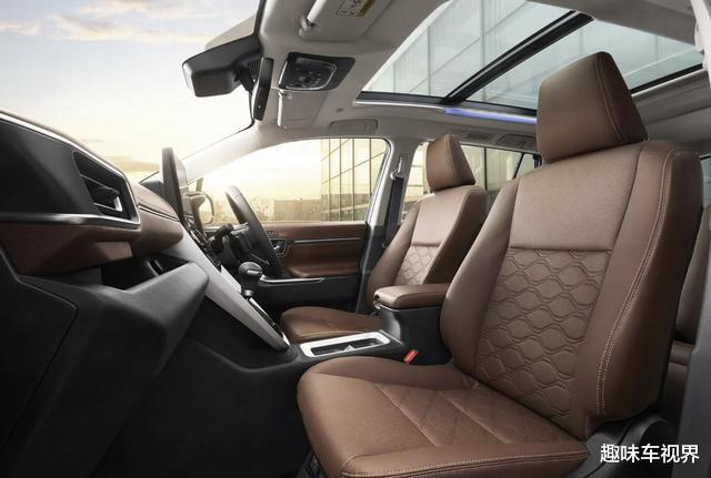 丰田全新7座MPV官图发布,外观细节调整,配2.0L混动系统