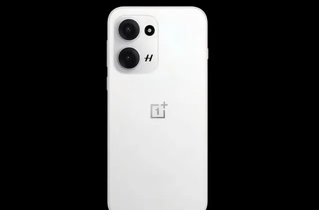 6.3英寸小屏旗舰+6200mAh大电池,疑似一加13T屏幕尺寸和续航曝光