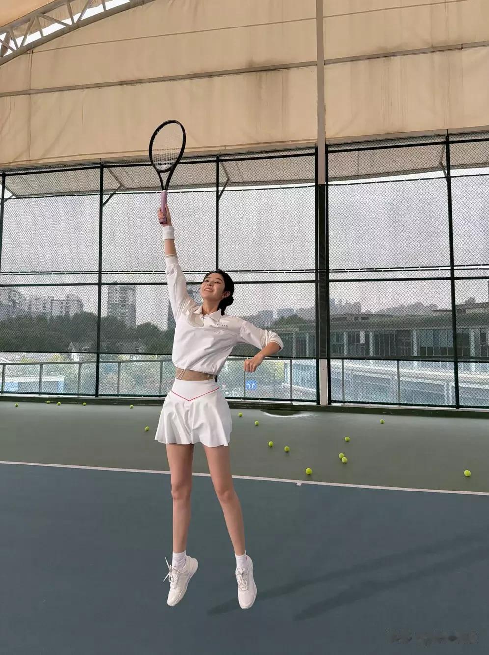 王玉雯运动照惊艳，美貌活力全开！