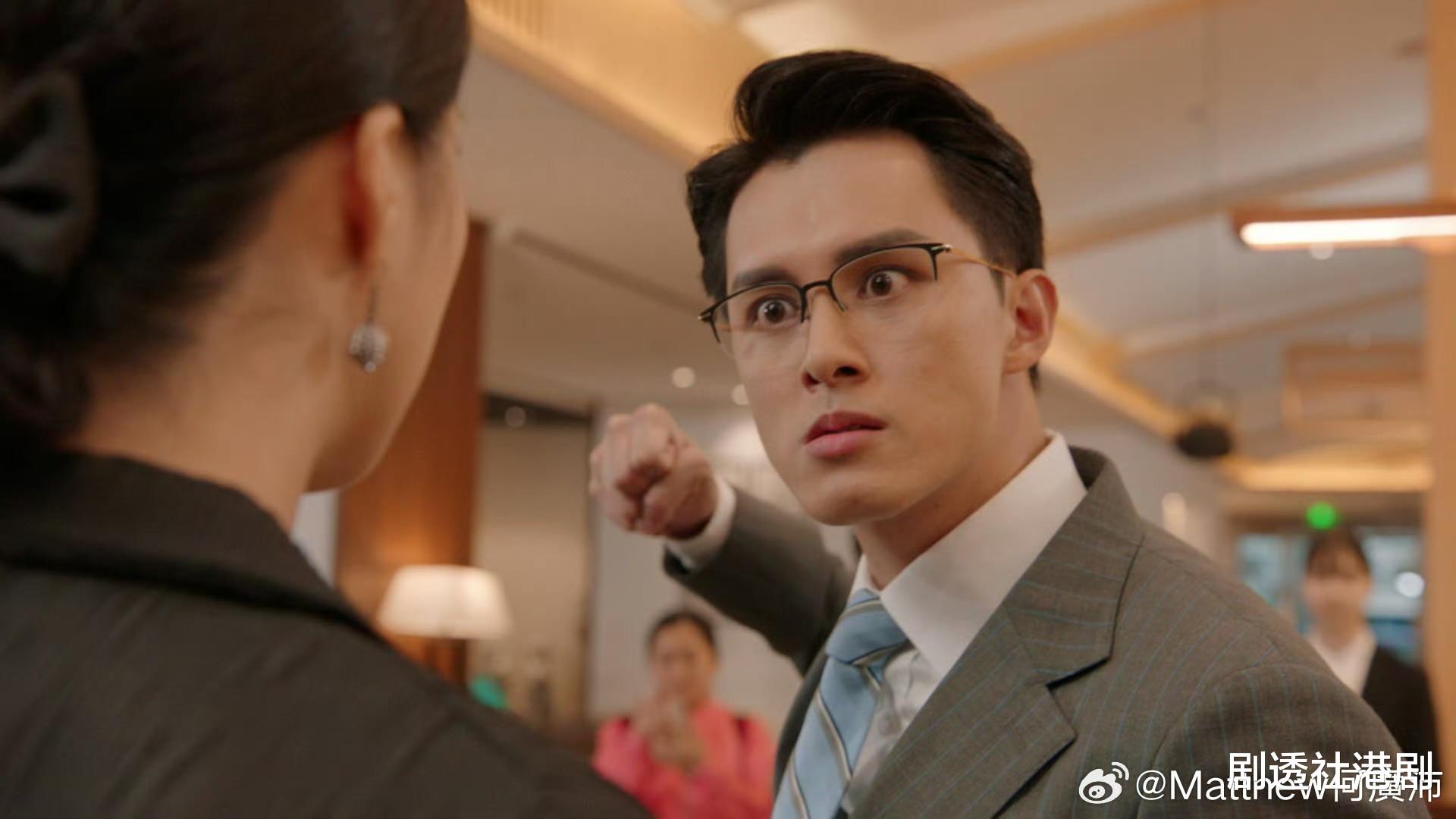 恭喜!TVB力捧小生创立新品牌做老板,不久前向二婚女友求婚成功