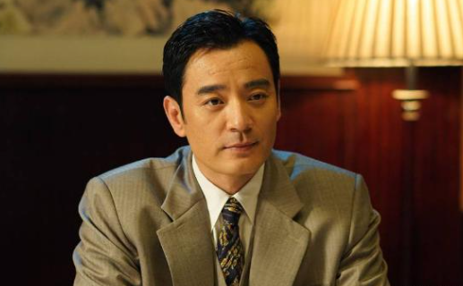 离婚16年，李光洁再次让所有人“刮目相看”，47岁的郝蕾后悔了吗