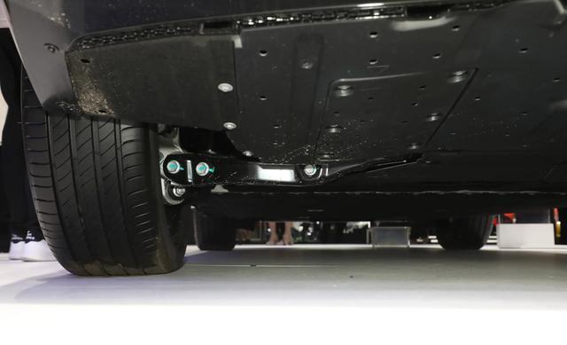 纯电续航810公里的中大型SUV，带你看昊铂HT