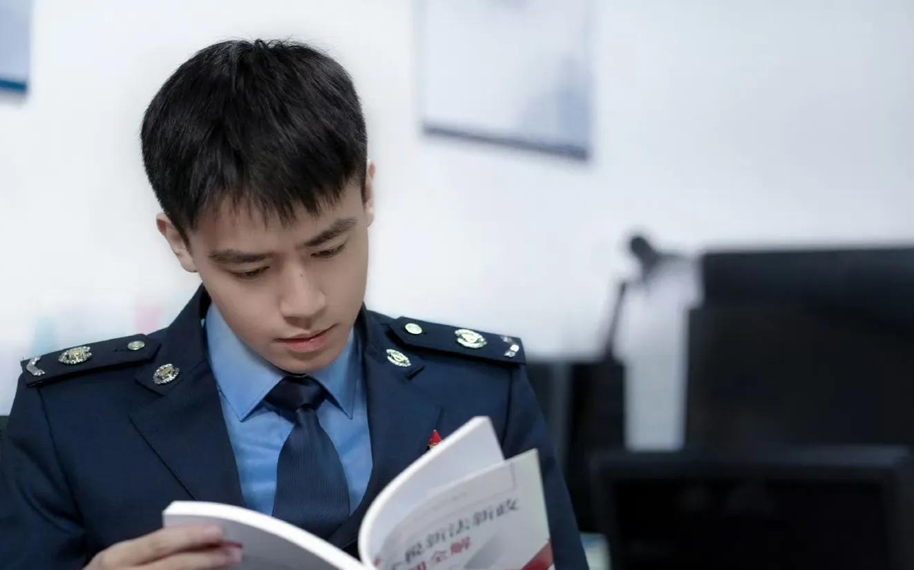 《大河之水》：直到赵明达女儿生病，郑昊才明白，内鬼不止一个