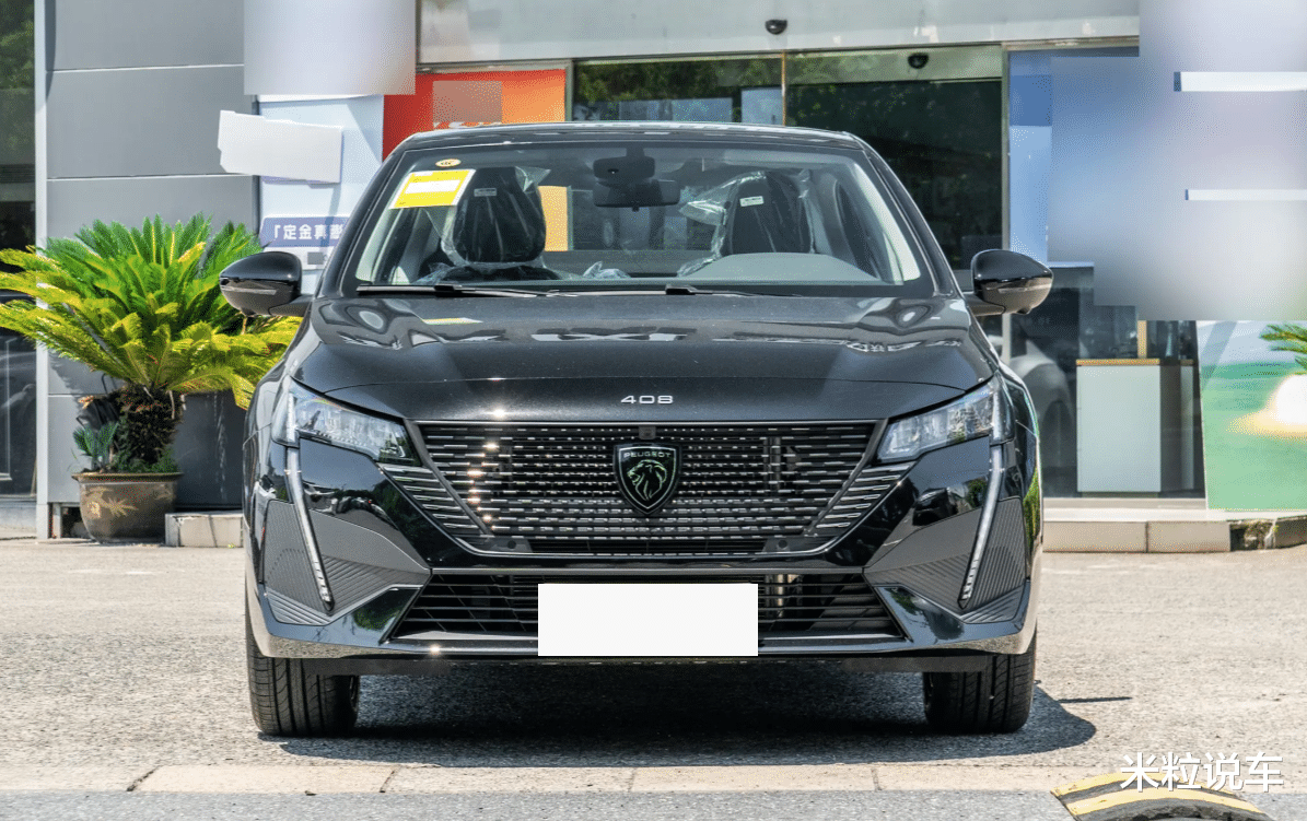 这才是“豪横合资车”！魔毯底盘+爱信6AT，大5座轿跑，仅8万