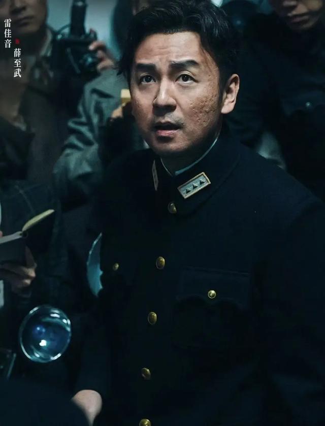 这次被央视“点名”的雷佳音，暴露真实处境，原来徐峥真的没说错