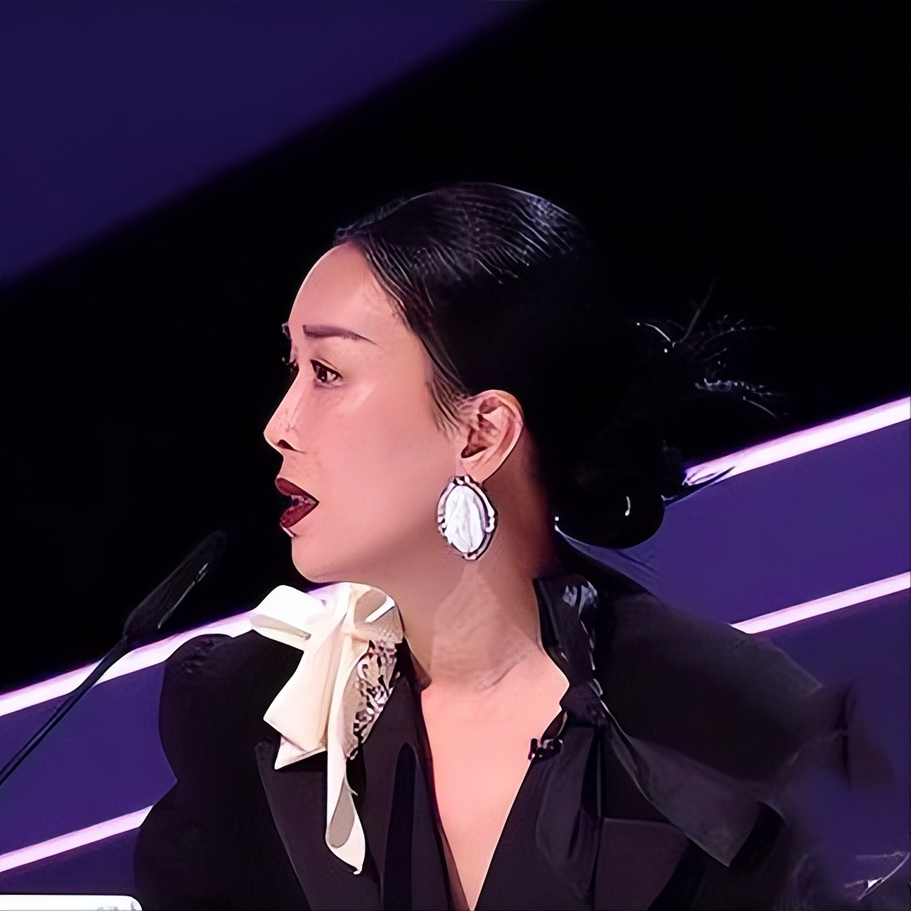 出轨风波真相大白3个月，那英近况曝出，事实证明，马伊琍说对了