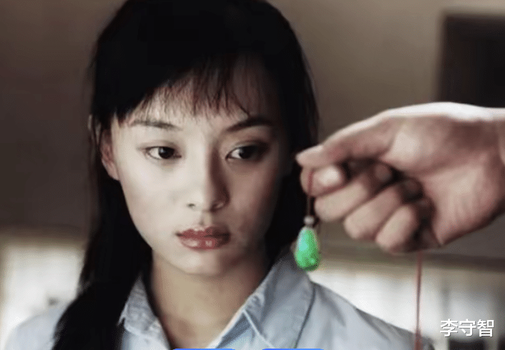 孙俪硬捧资质平庸同父异母妹妹孙艳无果，女儿小花却开始崭露头角