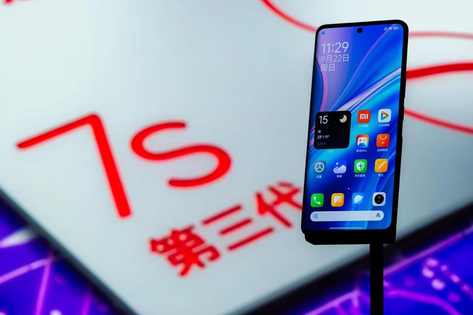 國補后降至千元機，耐摔曲屏+驍龍7sGen3+6200mAh，紅米誠意倍增