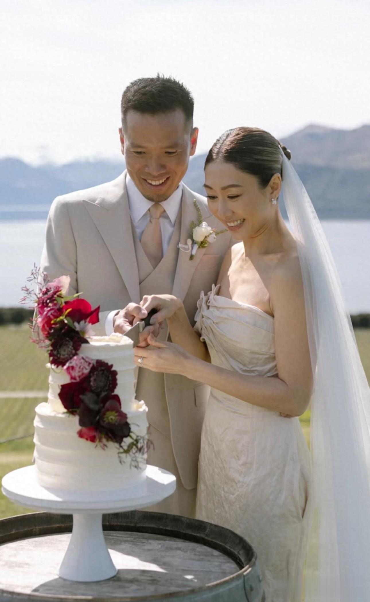 TVB视后胡定欣宣布结婚，恭喜啊新婚快乐，幸福永远！