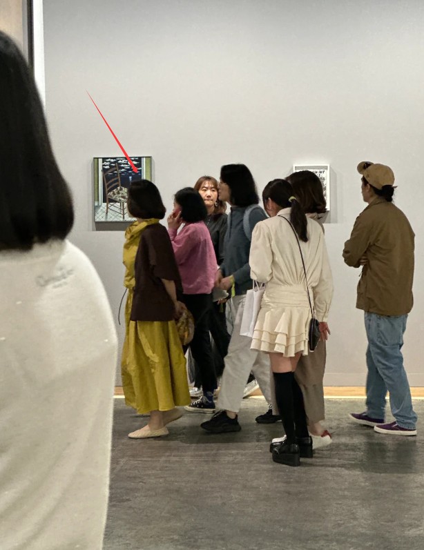 香港这晚，袁咏仪三层下巴，马思纯变瘦了，被郭晶晶的平价鞋抢镜