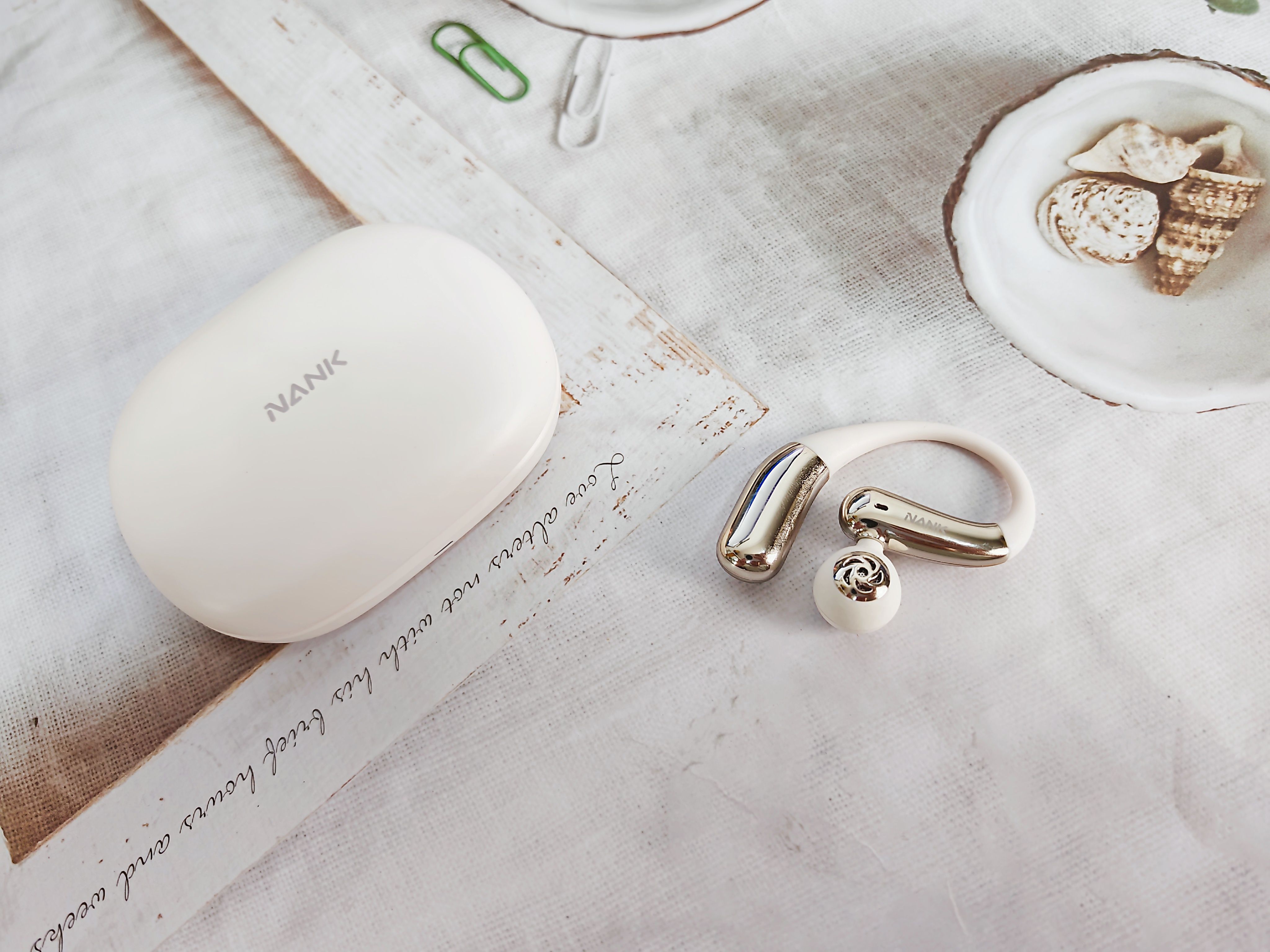 開放式耳機新寵，音質好還佩戴舒適，南卡OE Nova來了