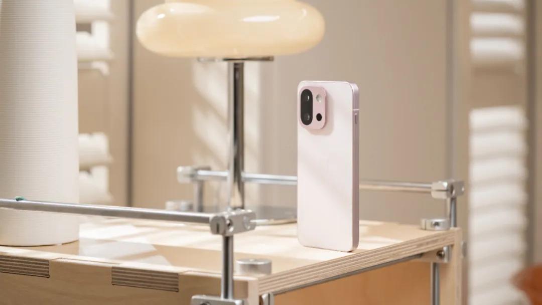 一加13T测评：这就是性能最强的小屏旗舰