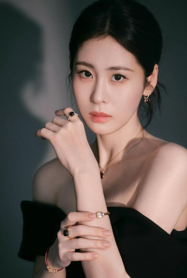 张碧晨变的越来越性感了